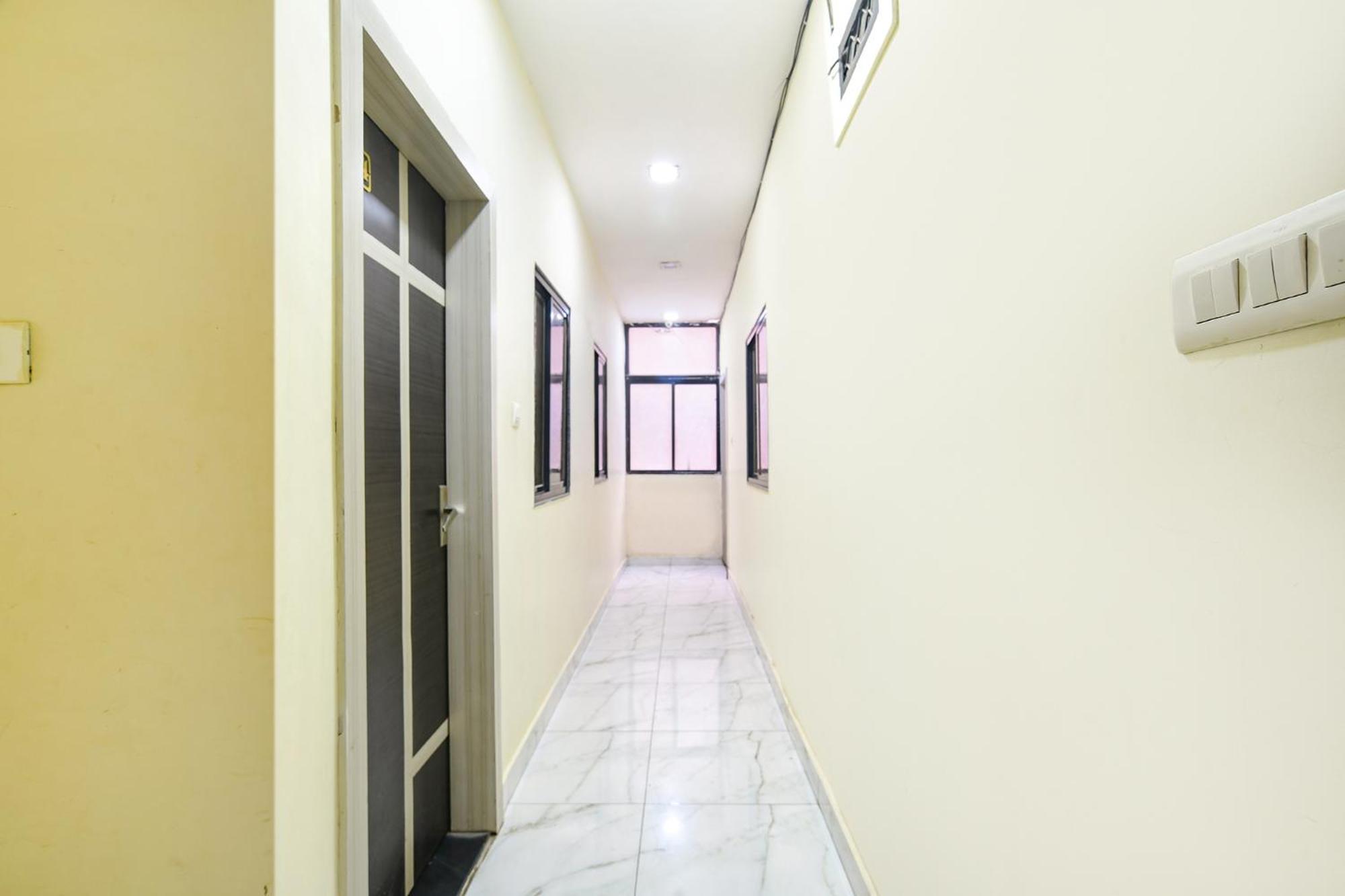 Hotel Fabexpress Blue Star Ujjain Exterior foto